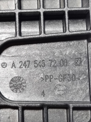 Mercedes Benz B-Class 247 (2018–2026) Autre pièce de l’habitacle A2475457200 - 3