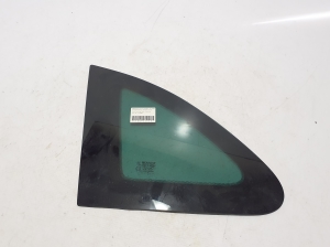 Vitre de custode arrière - 8200699878
