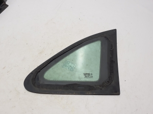 RENAULT Clio III (2005–2012) Seitenscheibe hinten (Karosserie) 8200699878 - 2