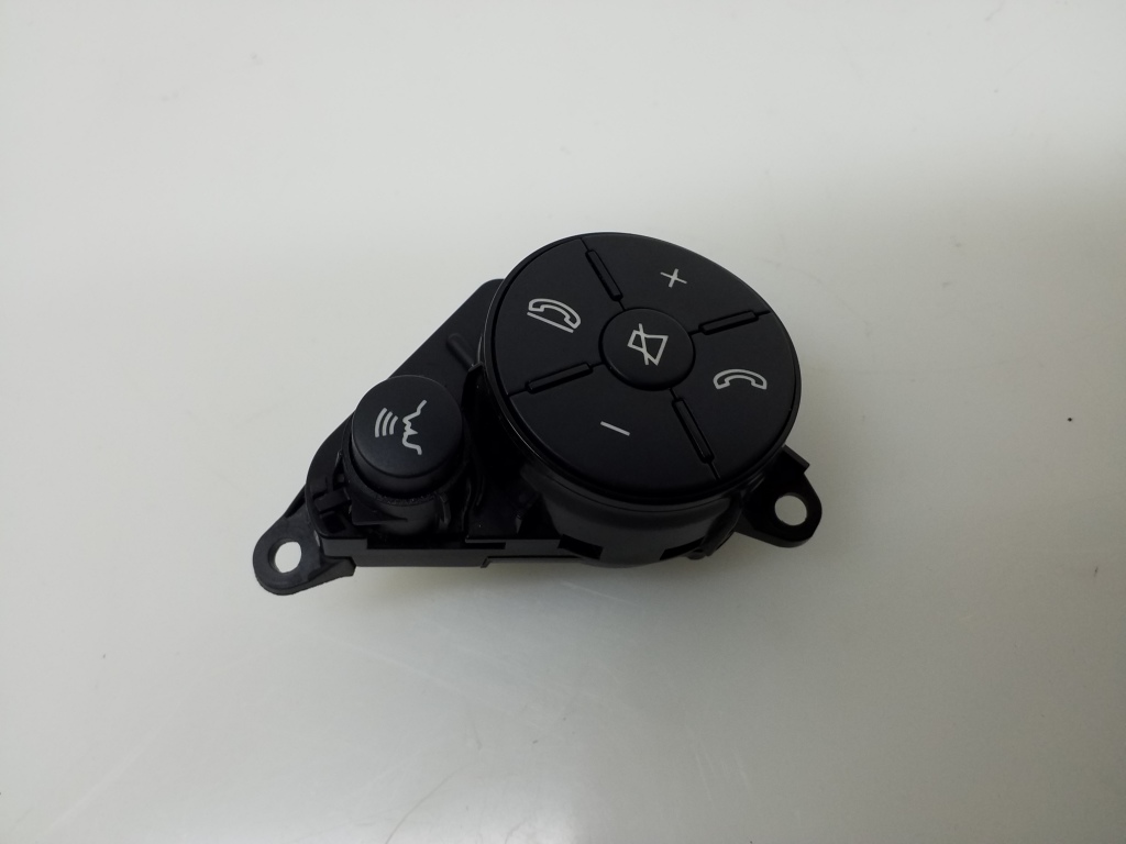 MERCEDES-BENZ GLK-Class X204 (2008-2015) Steering wheel buttons / switches A2048210051 20302082