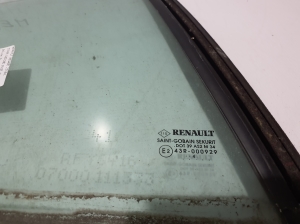 RENAULT Megane II (2002–2009) Seitenscheibe hinten (Karosserie) 8200094881 - 2