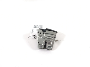 Mercedes Benz A-Class 176 (2012–2018) Trunk lid lock A0997400200 - 3