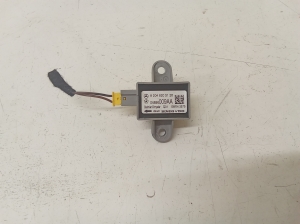 Mercedes Benz C-Class 204 (2007–2014) Airbag sensor A2048203126 - 2
