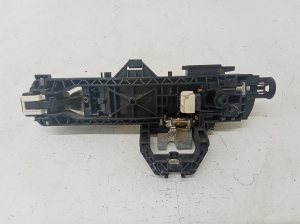 Mercedes Benz C-Class 204 (2007–2014) Vorderer Außentürgriff A2047600834 - 2