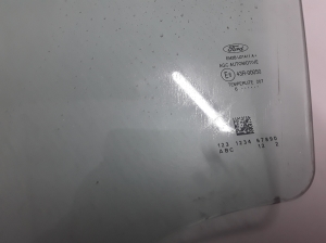 Ford Galaxy (2015–2026) Esiukse klaas 1889462 - 2