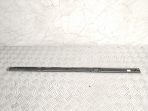 Volkswagen Caddy III (2004–2015) Front door molding 2K0853516E - 2