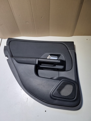 Mercedes Benz B-Class 247 (2018–2026) Tagumise küljeukse polster A2477305300 - 3
