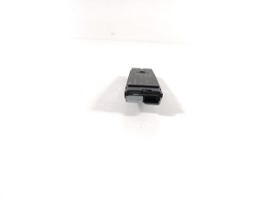 Mercedes Benz A-Class 176 (2012–2018) Antenna amplifier A1669051702 - 3
