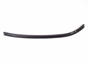 Mercedes Benz SLK-Class 171 (2004–2011) Esiukse tihenduskumm A1716970351 - 2