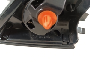 Mercedes Benz A-Class 176 (2012–2018) Esiukse muu osa A1767200211 - 3