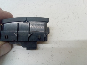 Mercedes Benz C-Class 204 (2007–2014) Door lock/unlock switch A2048706410 - 2