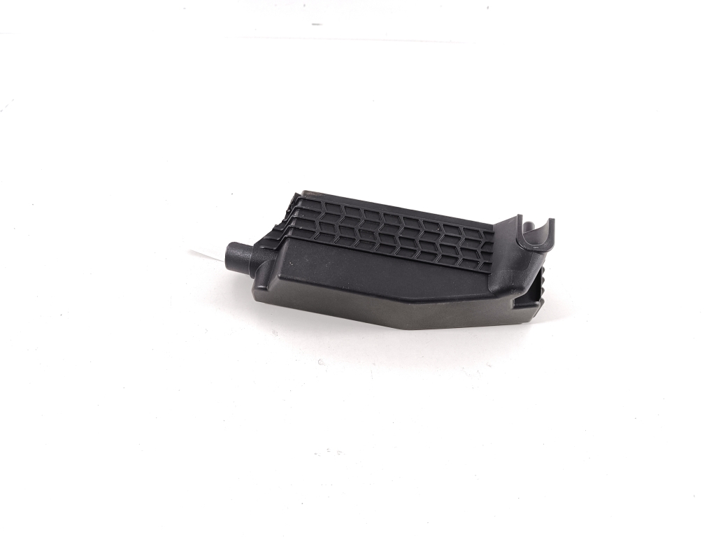 Mercedes Benz A-Class 176 (2012–2018) Sonstiges Teil des Luftfiltergehäuses A6071530275 Mercedes Benz A-Class 176 (2012–2018) Sonstiges Teil des Luftfiltergehäuses A6071530275