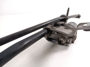 Mercedes Benz A-Class 176 (2012–2018) Windshield wiper mechanism and its parts - 3