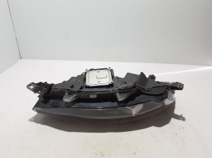 RENAULT Talisman II (2015–2026) Esituli 260100184R - 2
