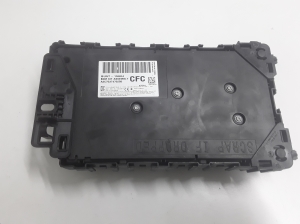 Ford Galaxy (2015–2026) Kaitsmekarp salongis GU5T15604 - 3