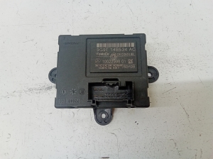 Tagumise küljeukse juhtplokk - 9G9T14B534AC