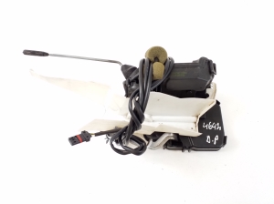 Mercedes Benz SLK-Class 171 (2004–2011) Front door lock A1717201635 - 2