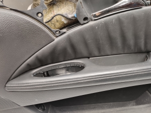 Mercedes Benz E-Class W211 (2002–2009) Priekšējo durvju apdare un tās detaļas A2117207863 - 2