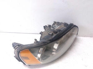VOLVO XC70 (2000–2007) Scheinwerfer vorne 89902391 - 2
