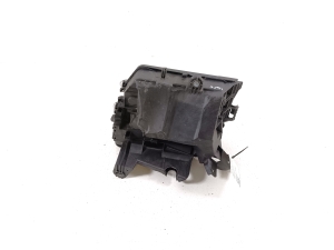 Mercedes Benz A-Class 176 (2012–2018) Kaitsmekarbi korpus kapoti all A2465403803 - 3