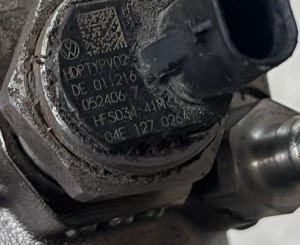 Volkswagen Golf VII (2012–2026) Fuel pump 04E127026A - 2