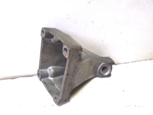 Motorhalter - A6112230304