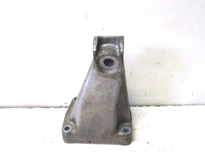Volkswagen LT II (1996–2006) Motorhalter A6112230304 - 5
