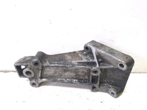 Motorhalter - A6112230404
