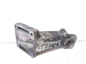 Volkswagen LT II (1996–2006) Motorhalter A6112230404 - 5