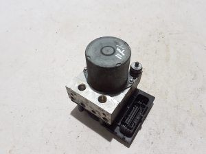 ABS Steuergerät - AW932C405CF