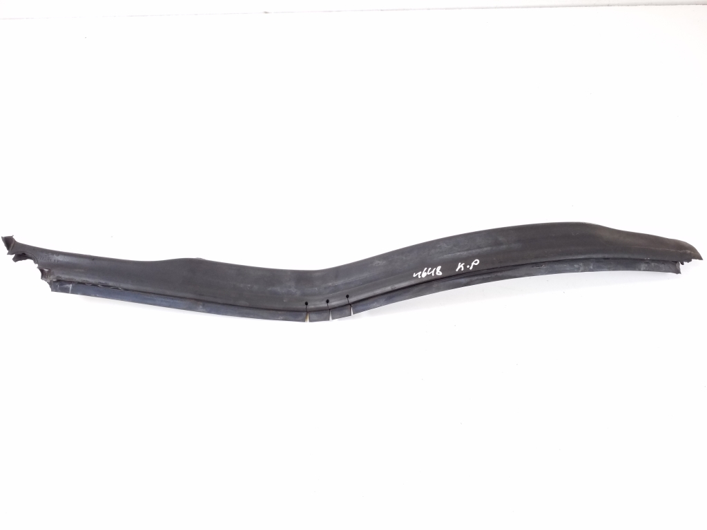Mercedes Benz E-Class W207 (2009–2017) Kapoti tihend A2046282798 Mercedes Benz E-Class W207 (2009–2017) Kapoti tihend A2046282798