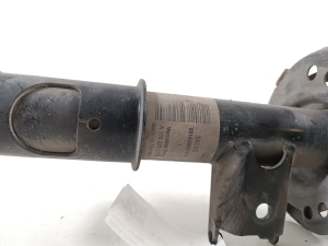Mercedes Benz A-Class 176 (2012–2018) Front shock absorber and its components - 2