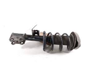 Mercedes Benz A-Class 176 (2012–2018) Front shock absorber and its components - 3