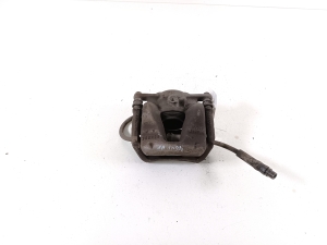 Mercedes Benz A-Class 176 (2012–2018) Front brake caliper A0004216481 - 3
