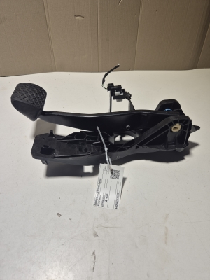 Mercedes Benz B-Class 247 (2018–2026) Bremspedal A1772901000 - 2