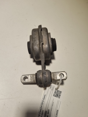 Mercedes Benz B-Class 247 (2018–2026) Engine mount A2472400600 - 2