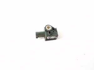 Mercedes Benz E-Class W207 (2009–2017) Airbag sensor A1729056000 - 4