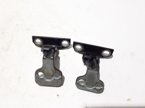 Rear side door upper hinge - 8X23F228A66AC