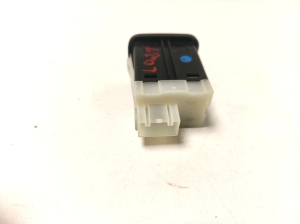 Opel Astra K (2015–2021) USB port 13598459 - 3