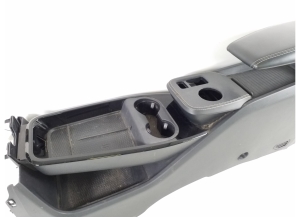 Ford Mustang Mach-E Mach-E (2020–2026) Keskkonsool LJ8BR045G62 - 2