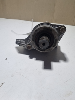 Mercedes Benz B-Class 247 (2018–2026) Eesmise veovõlli vahelaager A1773304001 - 2