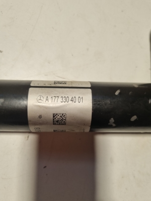 Mercedes Benz B-Class 247 (2018–2026) Eesmise veovõlli vahelaager A1773304001 - 4