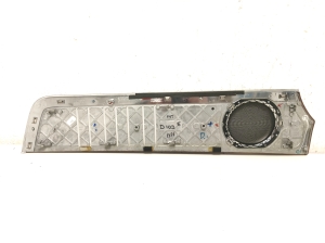 Jaguar XJ (2009–2026) Esiukse polstri ilupaneel AW93202B01AF - 4