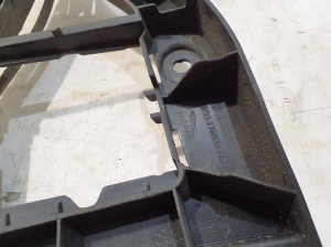 Jaguar XJ (2009–2026) Rear bumper bracket AW9317B930AG - 2