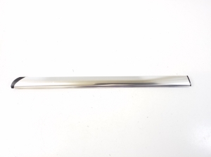 Rear quarter window outer molding - A2046701122