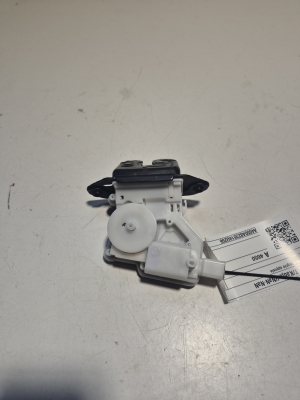 RENAULT Kadjar (2015–2026) Trunk lid lock cylinder - 2