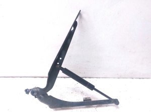 VOLVO XC70 (2000–2007) Hood hinge 30674708 - 3