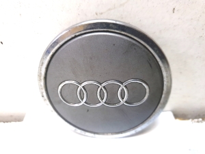 AUDI A4 B8 (2007–2016) Nabenkappe 4B0601170A - 2