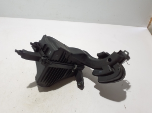 RENAULT Koleos (2016–2026) Air filter housing 165004BD1C - 2
