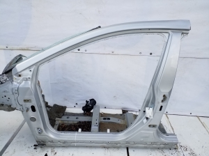 TOYOTA Corolla (2018–2026) Sill and center pillar - 2